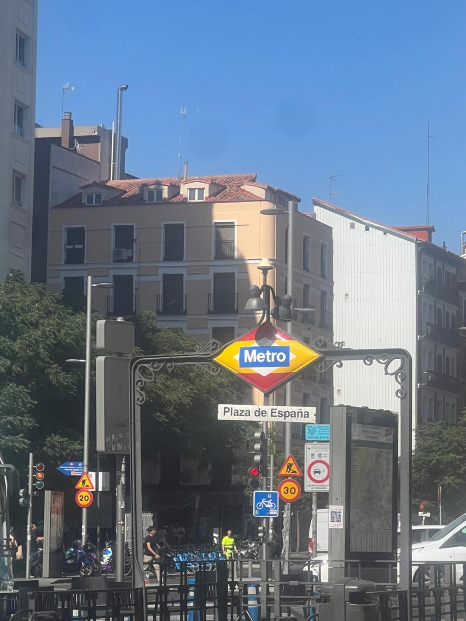 Flor Hostel Capsules - Madrid — Photos 1